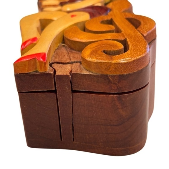 Artisan Betty Boop Wooden Puzzle Box 1990s - Picture 11 of 11